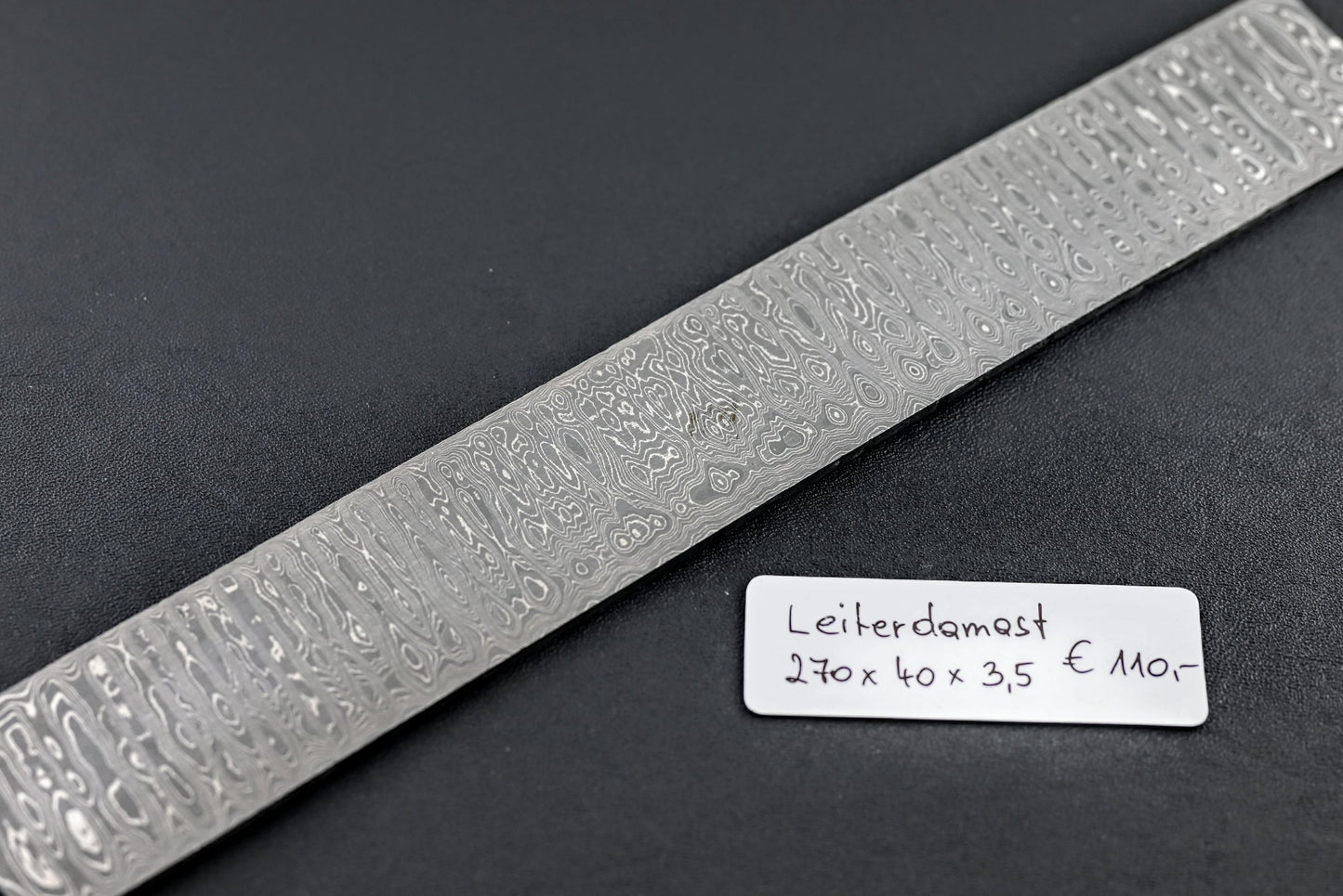 Leiterdamast 3,5 mm Stahlstreifen mit silbernem Damastmuster