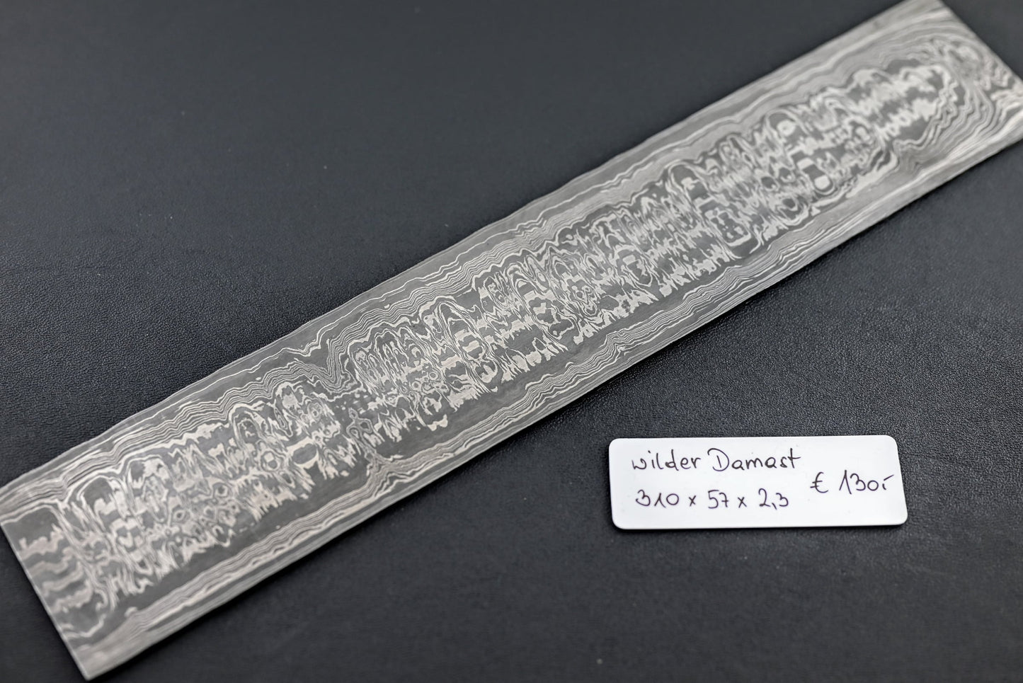 Wilder Damast 2,3 mm Klinge mit Damastmuster