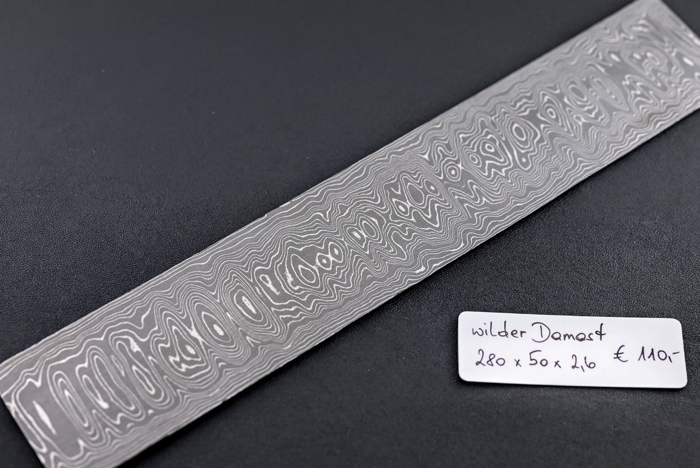 Wilder Damast 2,6 mm Damaststreifen mit feinem Wellenmuster