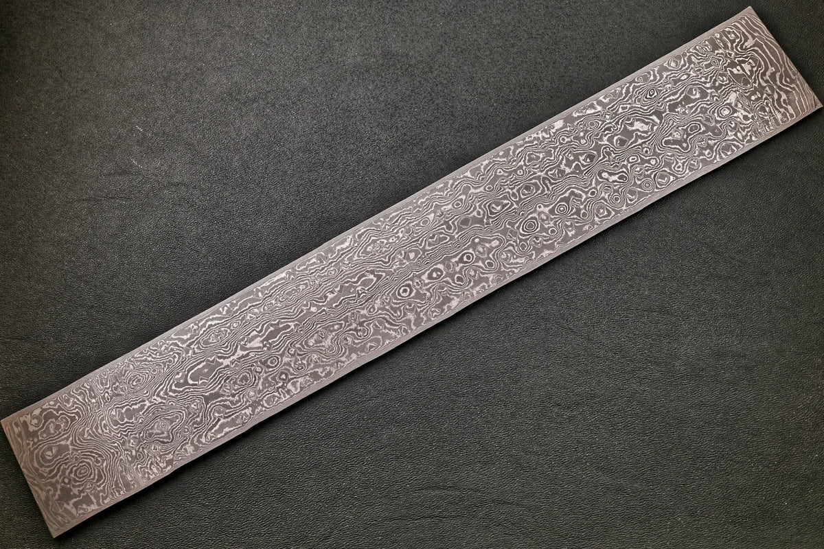 Damastplatte wild 240 Lagen 350×52×2,5 mm, geätztes Damastmuster in voller Länge