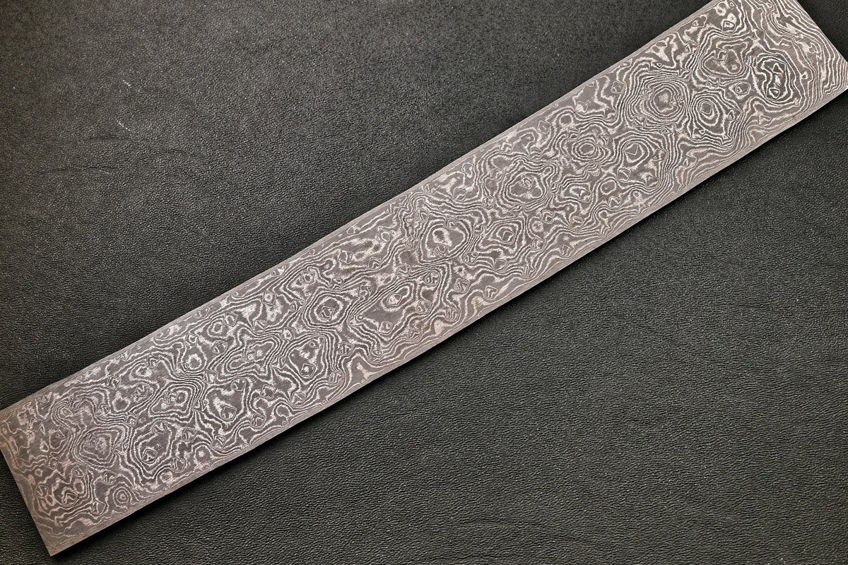 Damastplatte wild 200 Lagen 305×51×2,4 mm, geätztes Damastmuster in voller Länge