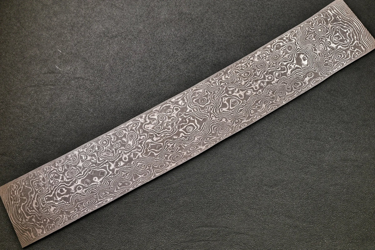Damastplatte wild 200 Lagen 335×52×2,0 mm, geätztes Damastmuster in voller Länge