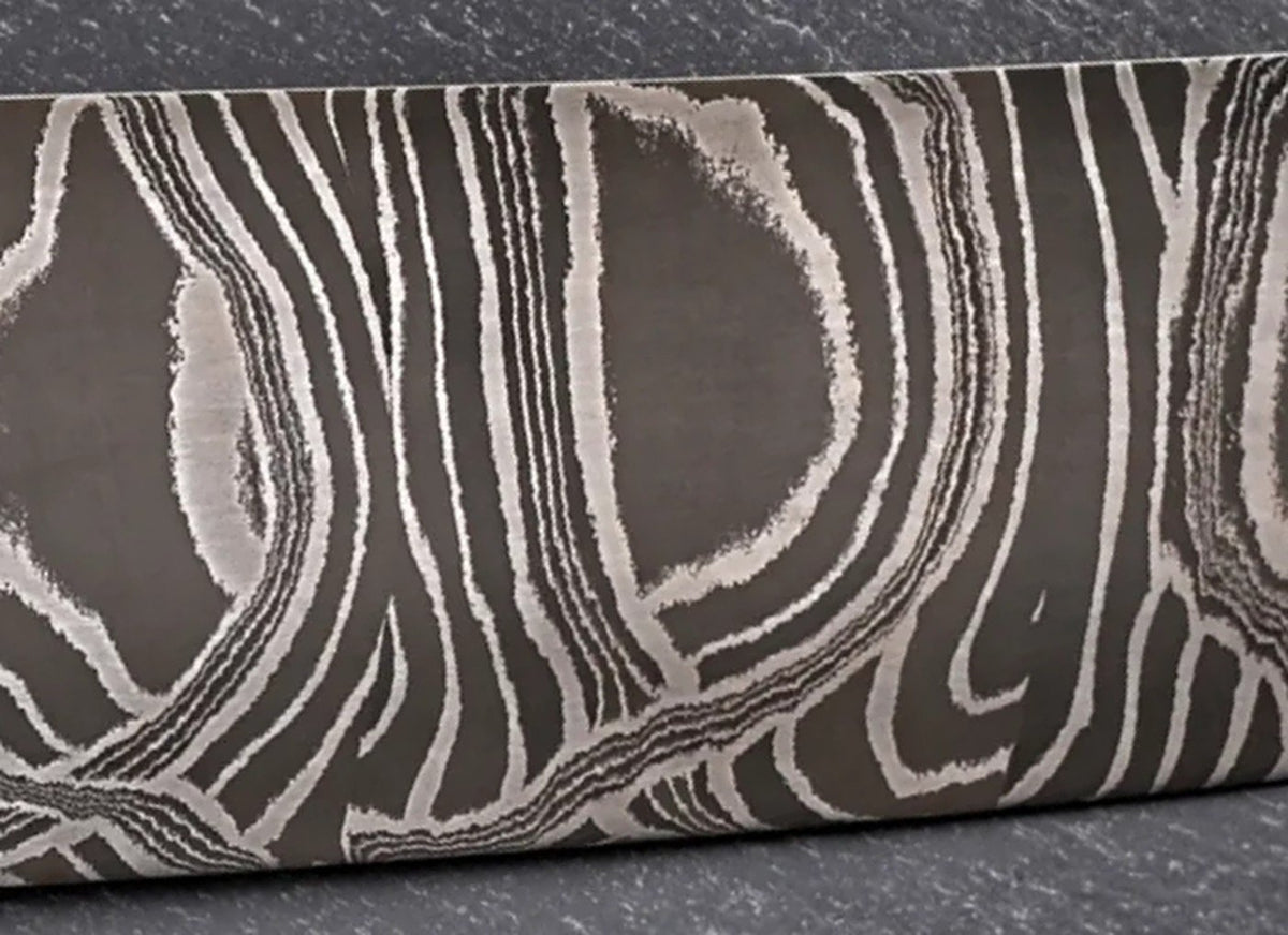 Detailaufnahme des Damastmusters – Santoku 185 mm, wilder Damast
