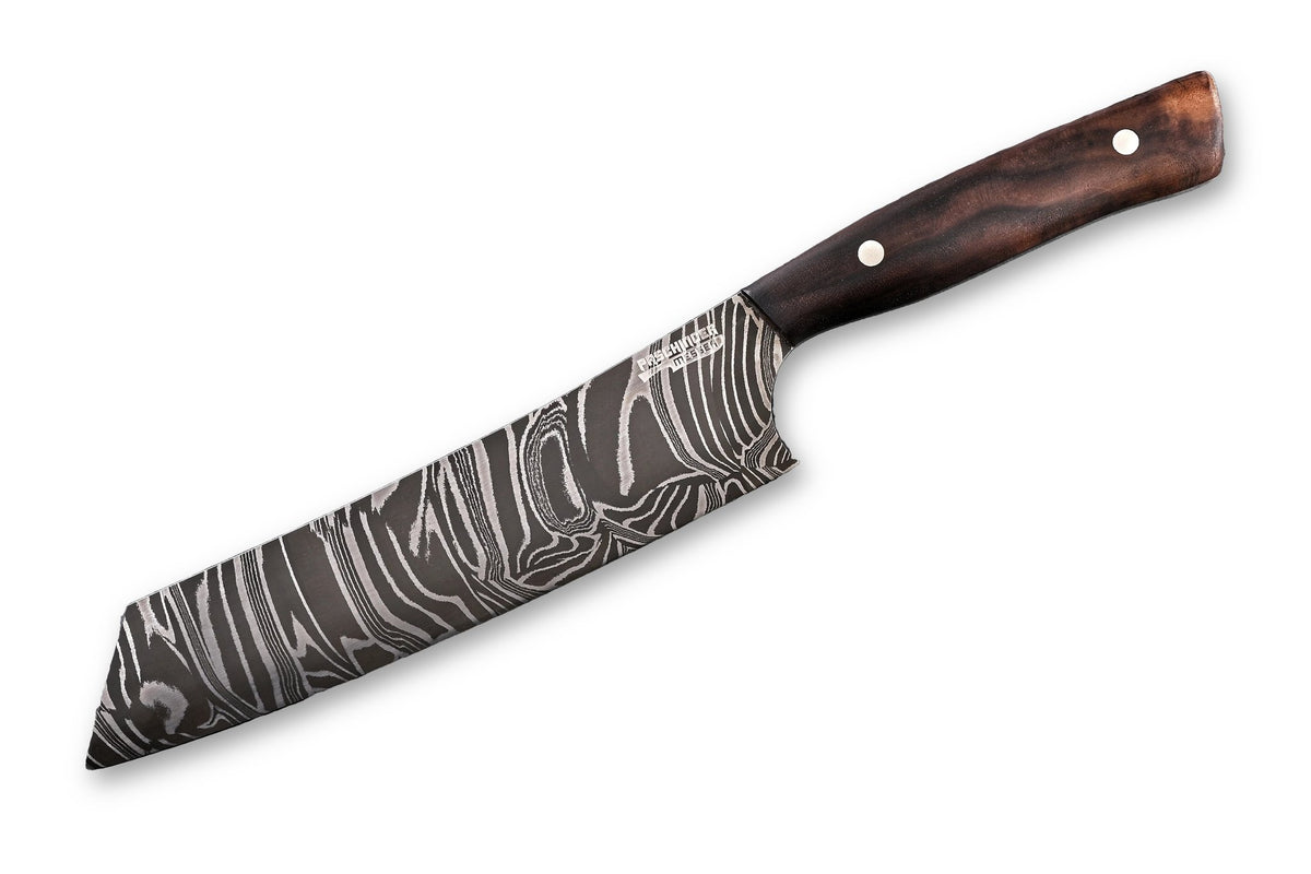 Damast Santoku 175 mm, wilder Damast, Griff aus Nussholz – freigestellt auf weißem Hintergrund