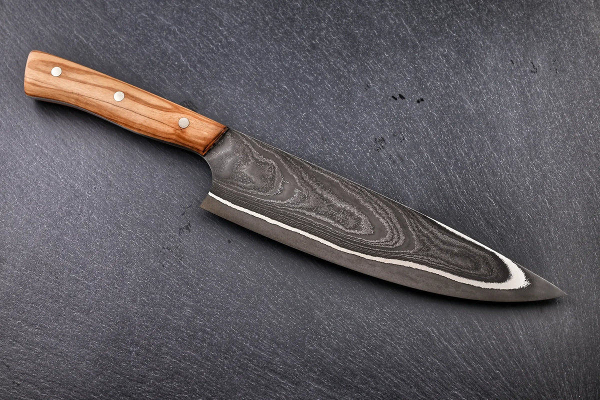 Damast Chefmesser 200 mm, Apex Ultra & Nickel, Griff aus Olivenholz – zweite Ansicht