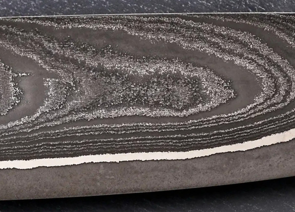 Detailaufnahme des Damastmusters – Chefmesser 200 mm, Apex Ultra & Nickel