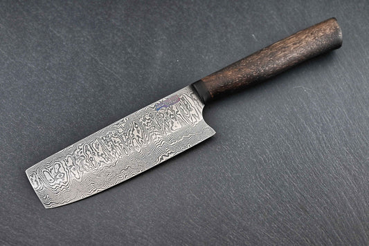 Damast Nakiri-Messer mit Holzgriff: Klinge mit Damastlinien (120 Lagen).
