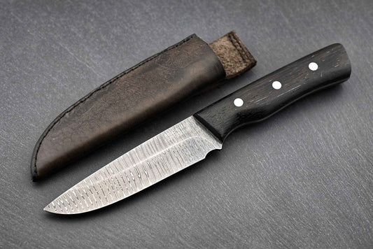 Jagdmesser Torsionsdamst mit dunkler Griffschale und brauner Messerscheide