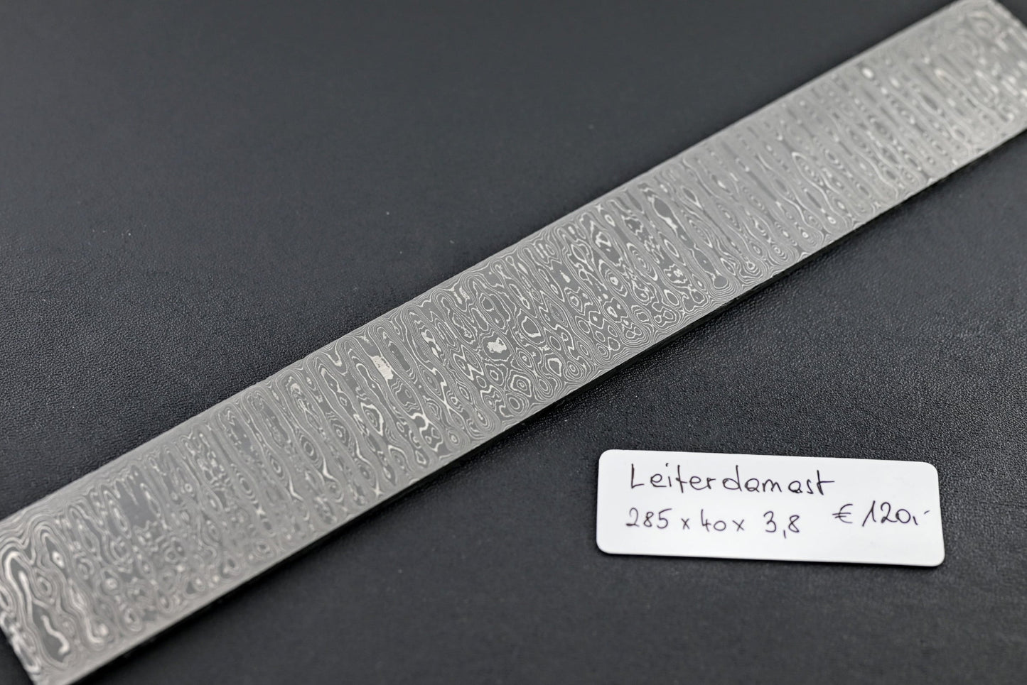 Leiterdamast 3,8mm: Damaststreifen mit feiner Reliefstruktur, 285×40×3,8
