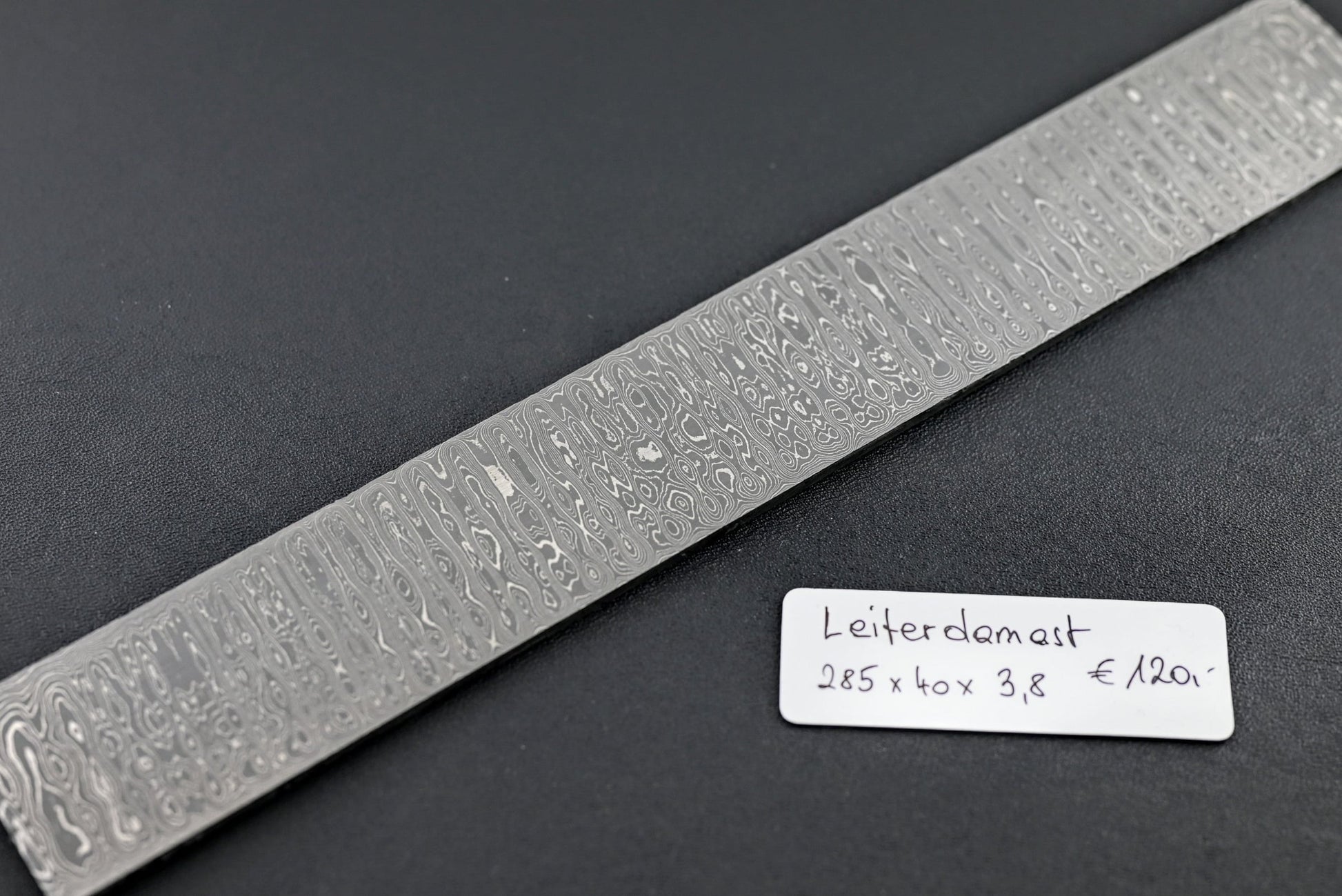 Leiterdamast 3,8mm: Damaststreifen mit feiner Reliefstruktur, 285×40×3,8