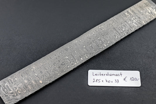 Leiterdamast 3,7 mm: silberfarbener Streifen mit feinem Relief-Damastmuster