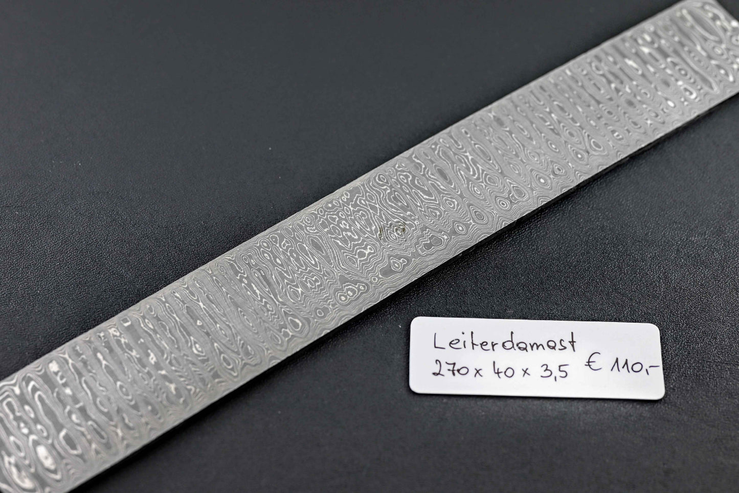 Leiterdamast 3,5 mm Stahlstreifen mit silbernem Damastmuster