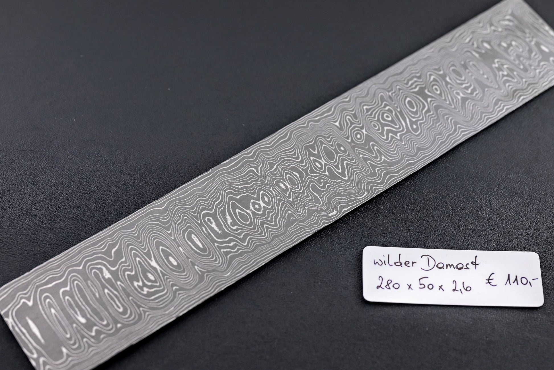 Wilder Damast 2,6 mm Damaststreifen mit feinem Wellenmuster