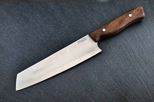 Santoku-Kochmesser: rostfreie Klinge, Holzgriff mit Nieten am Griffscheidenbereich