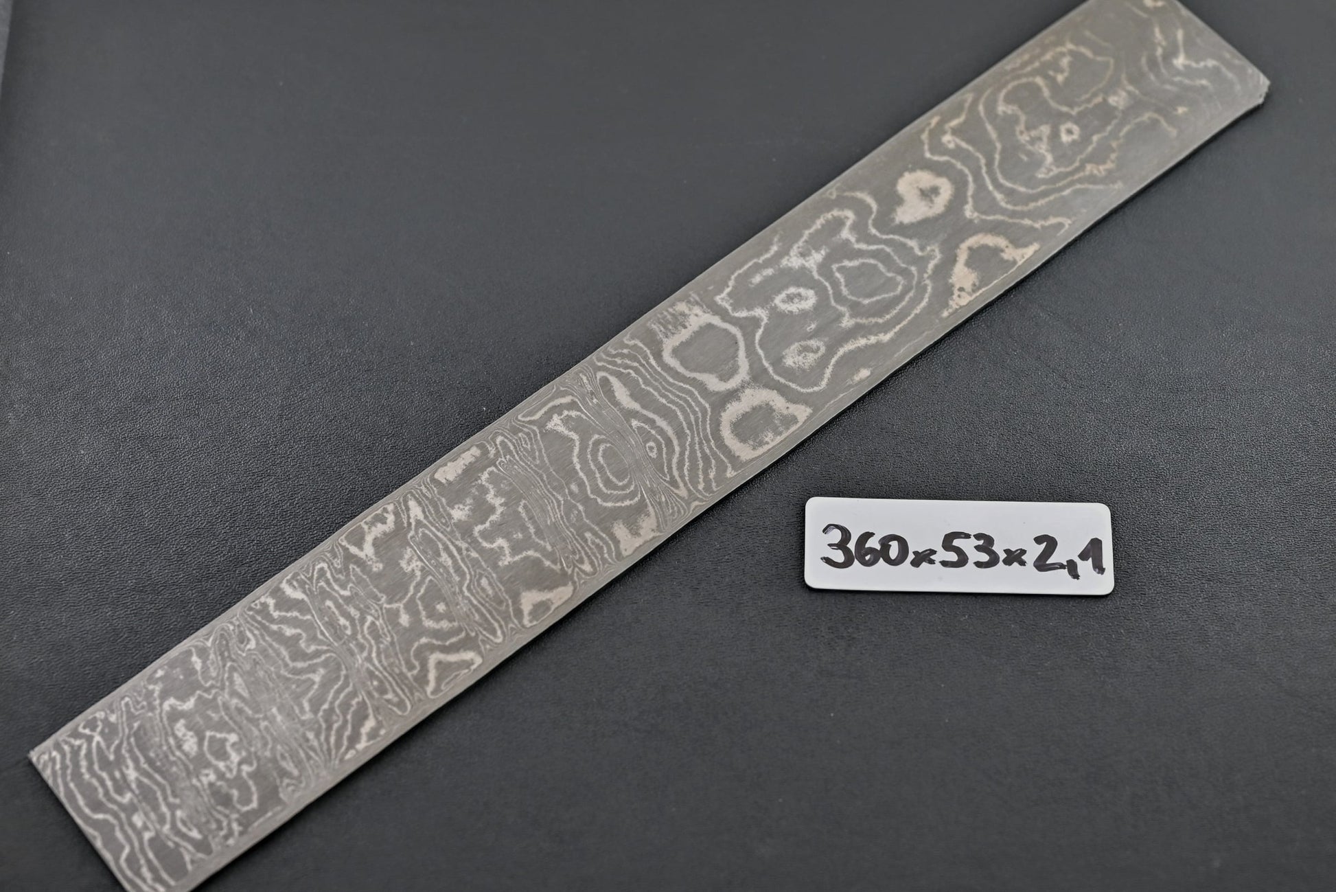 Wilder Damast 120 Lagen mit Damastmuster, hellgraue Konturen, 360x53x21