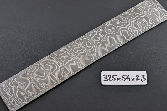 Wilder Damast 90 Lagen: Damastklinge mit kontrastierendem Muster, 325x54x23
